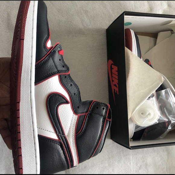 Bloodline 🩸 Jordan 1s Hightop - Picture 2 of 6